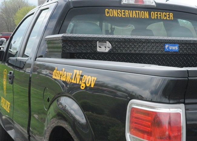 Indiana DNR conservation officer_647404