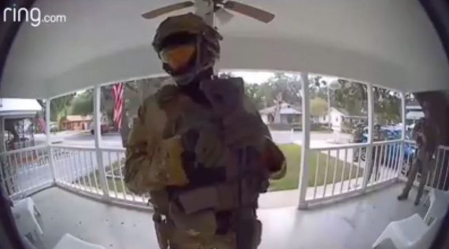 Watch Fbi Swat Members Go Door To Door In Florida Trying To Find Killer Wish Tv Indianapolis News Indiana Weather Indiana Traffic