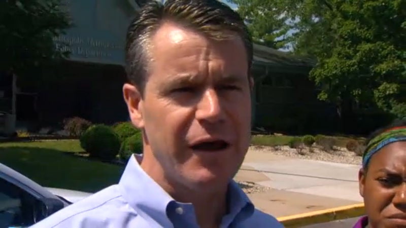 Sen. Todd Young co-sponsors bill to keep immigrant families together ...