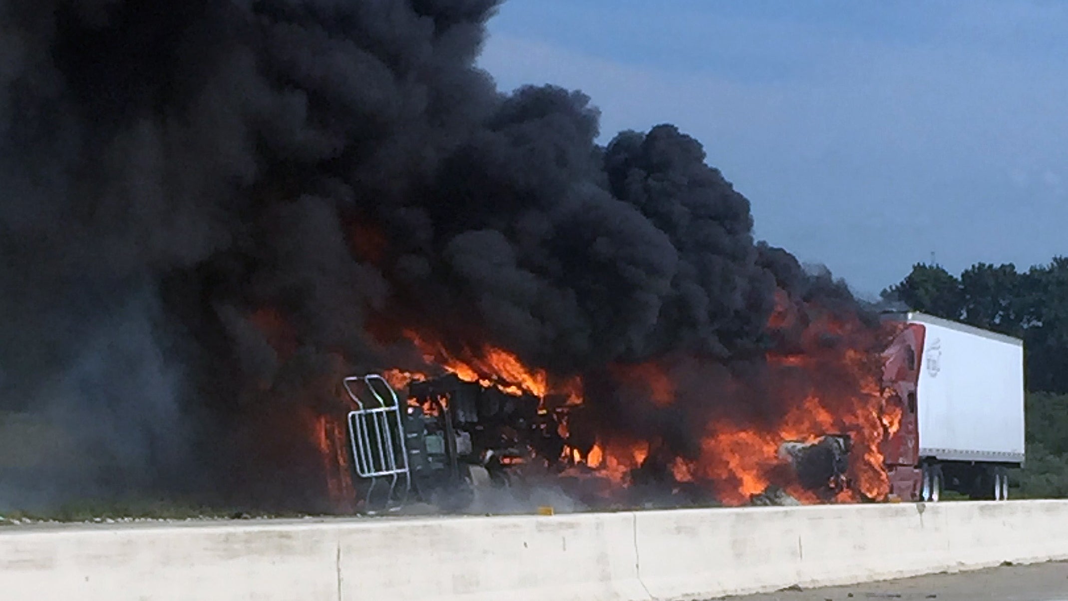 2 dead in fiery crash in northeastern Indiana - WISH-TV | Indianapolis