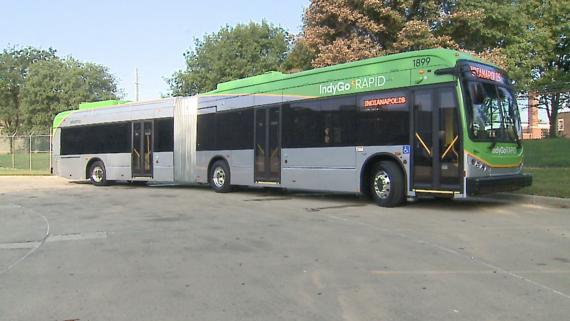 IndyGo shows off electric bus for Red Line - Indianapolis News ...