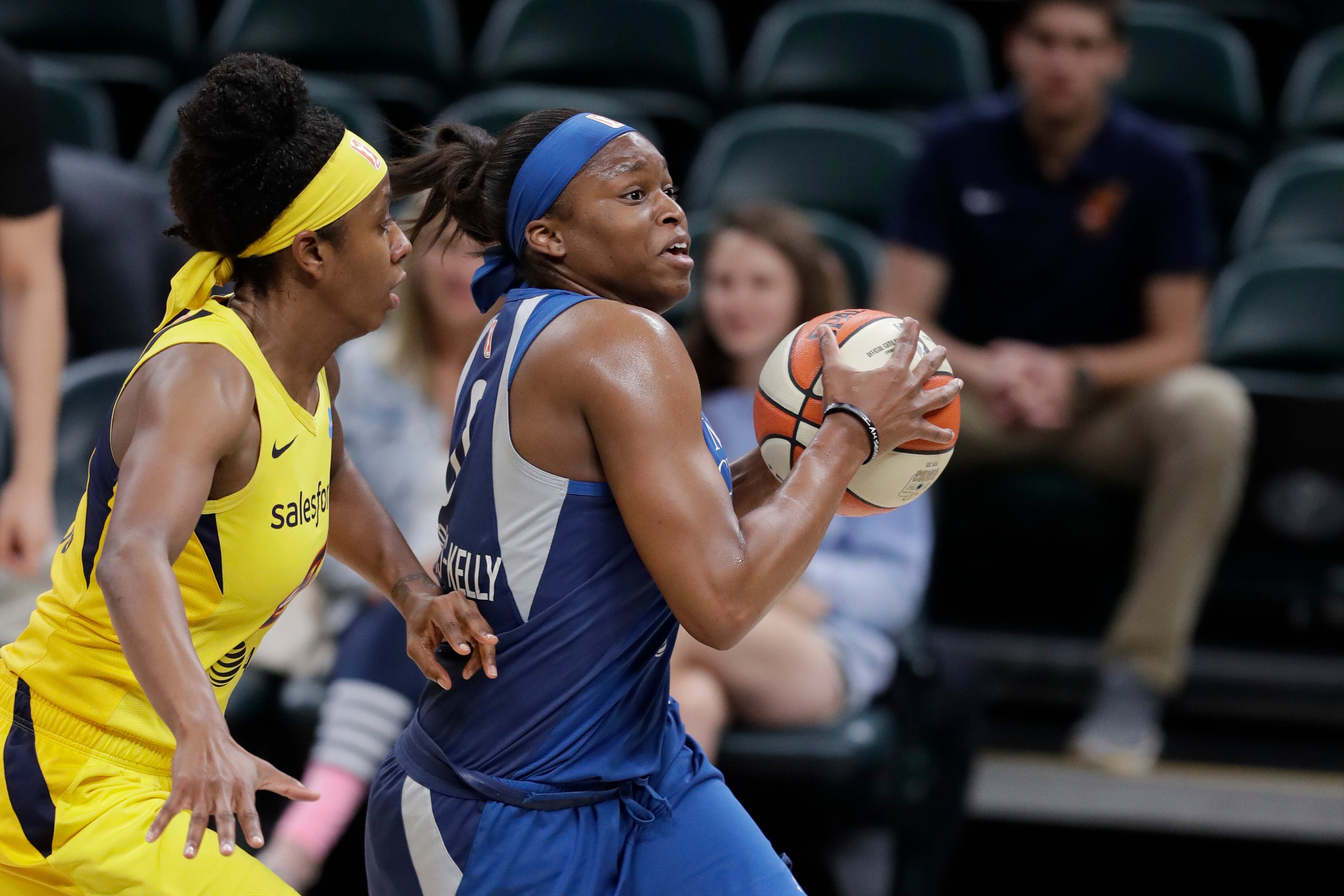 Minnesota Lynx let 19-point lead slip away in 83-77 loss to