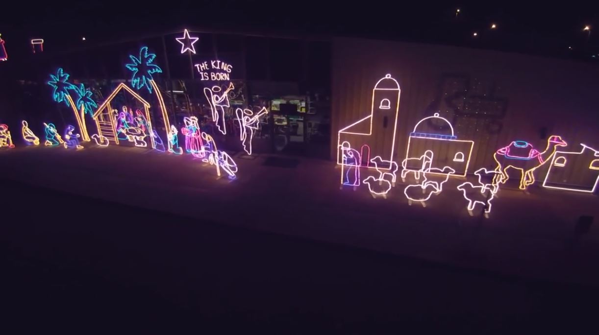 Reynolds John Deere Fishers Indiana Christmas Lights Shelly Lighting