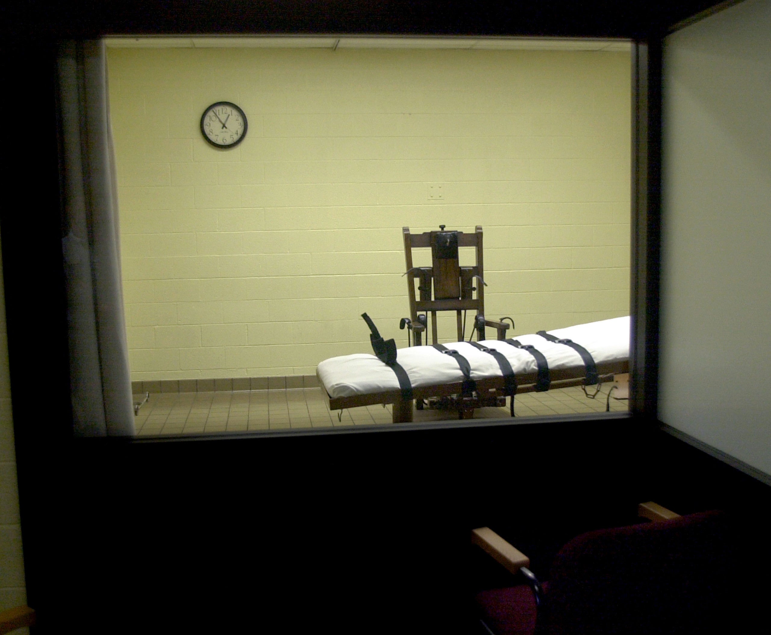 Judge In Indiana Halts 1st Federal Execution In 17 Years, Citing Virus ...