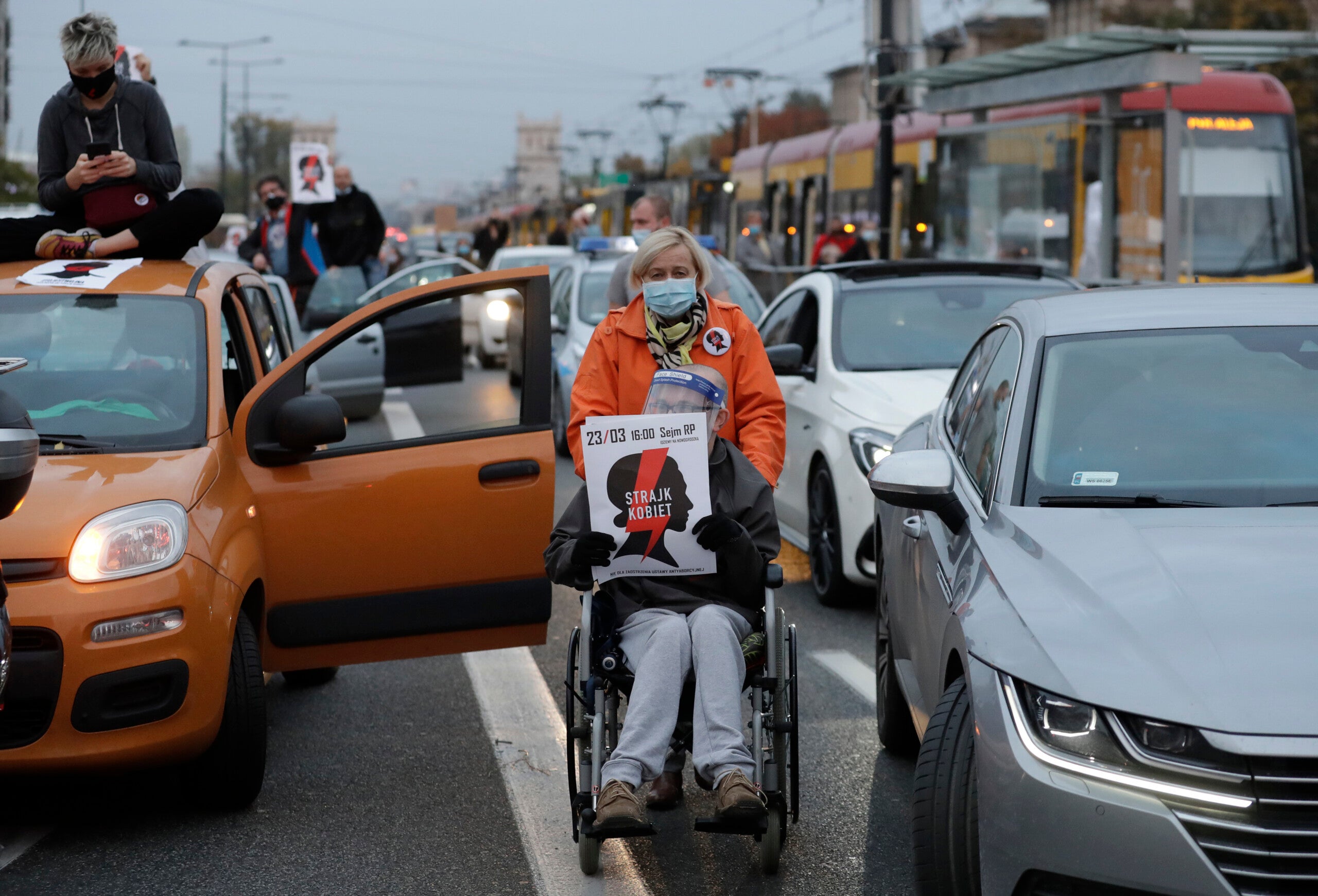 Angry women block traffic across Poland over abortion ban - WISH-TV