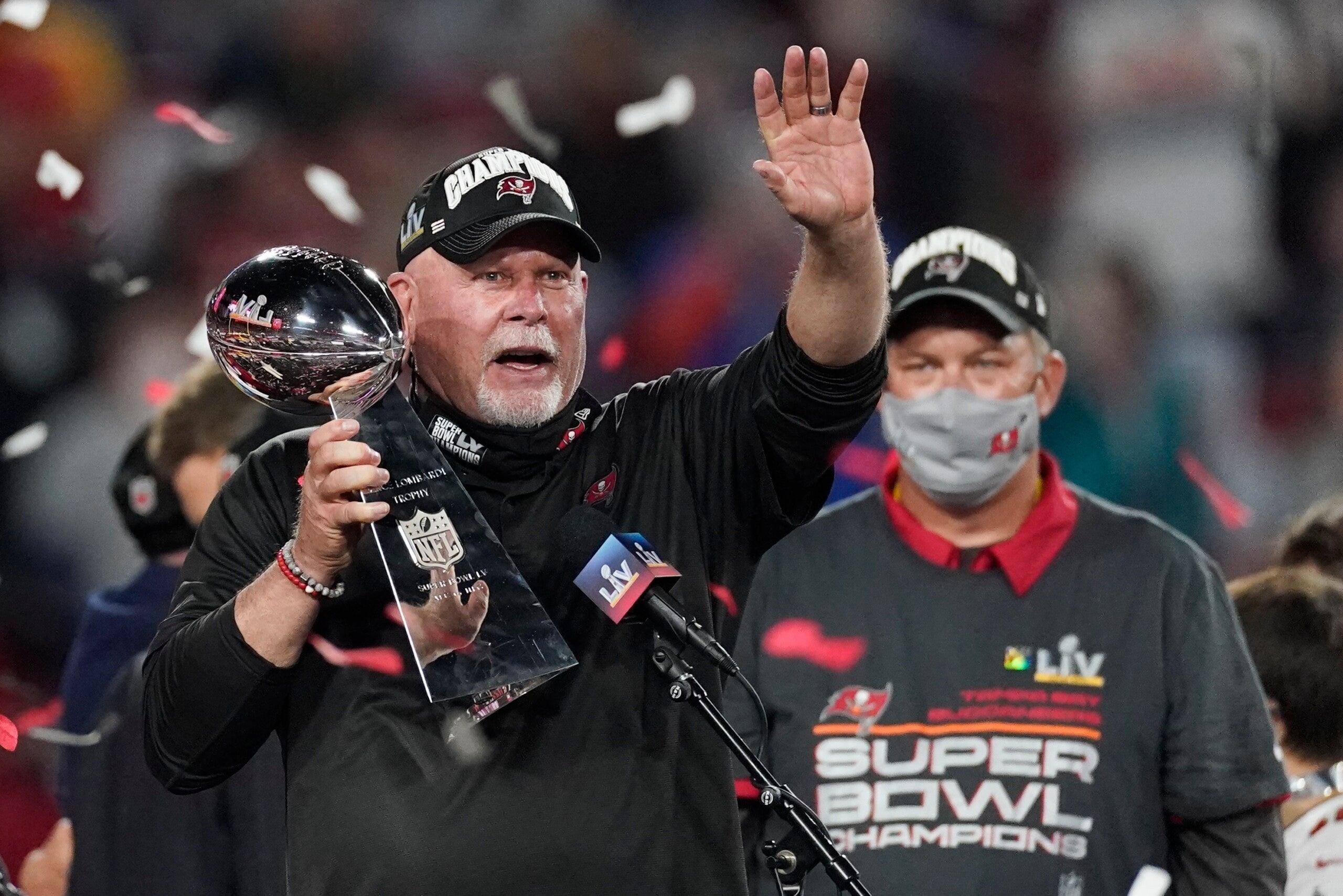 Bucs' Arians scoffs at rumors, says he's returning 'for 2' - WISH