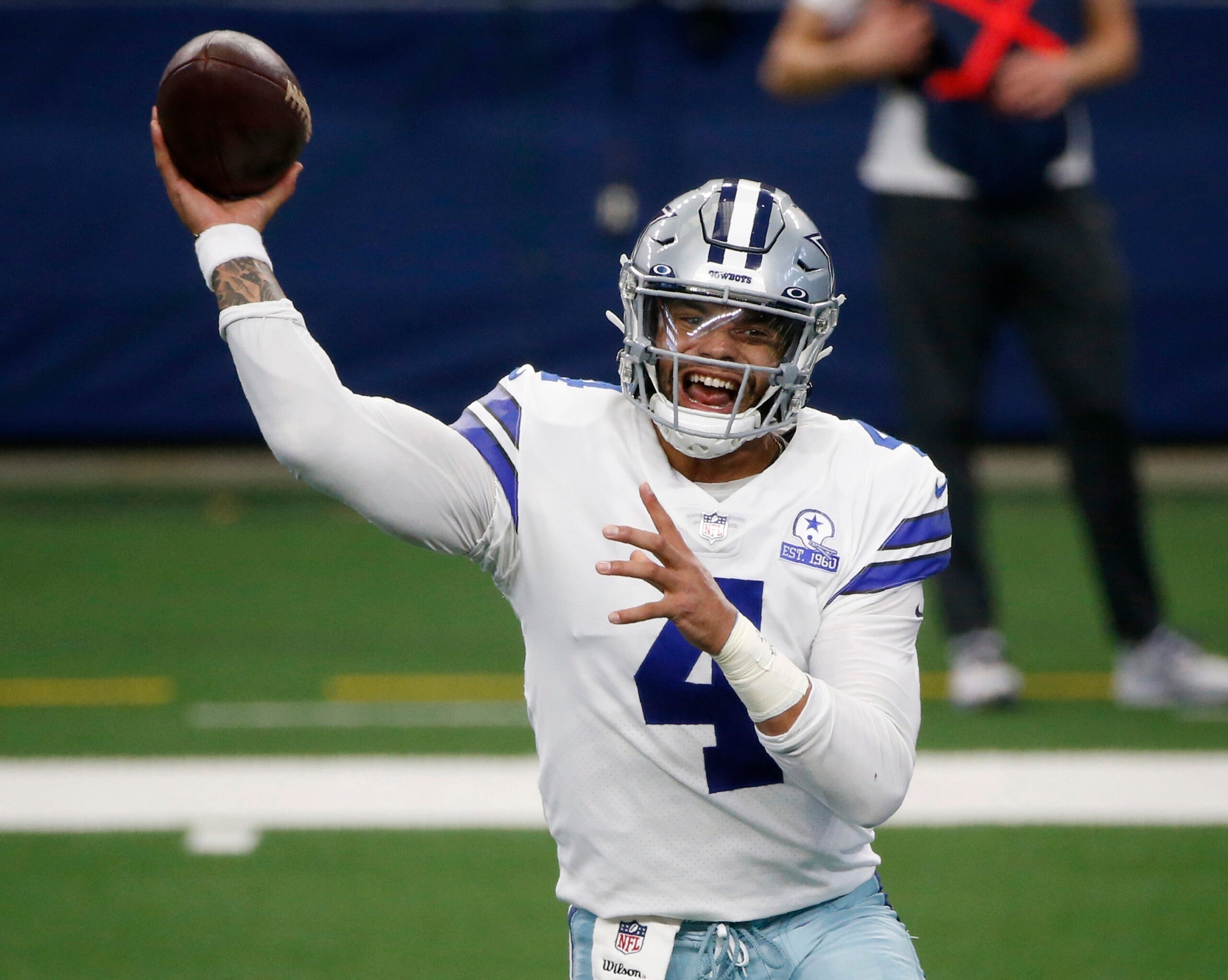 Cowboys QB Prescott agrees to $160M, 4-year contract with record