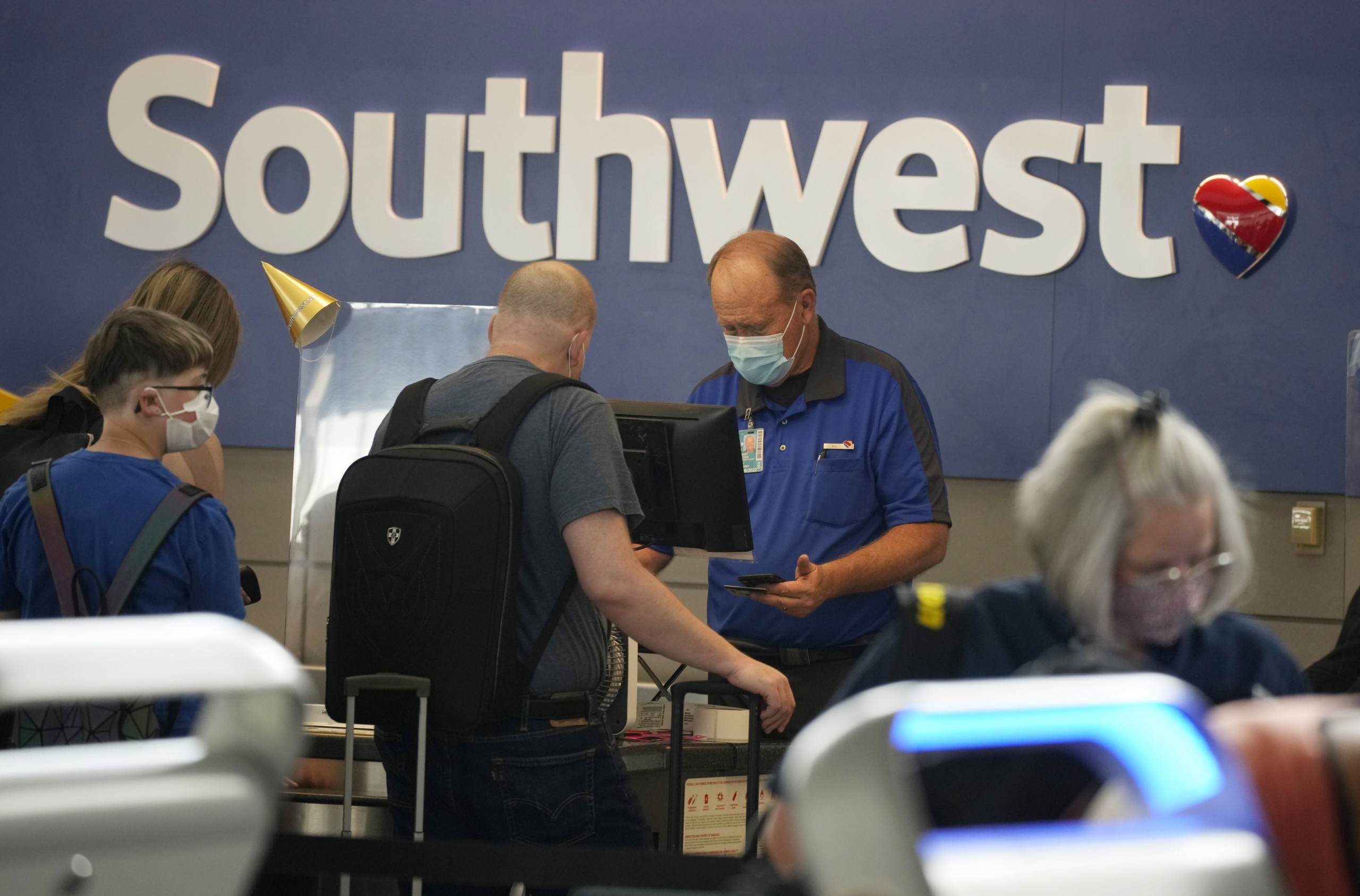 southwest airlines customer service line
