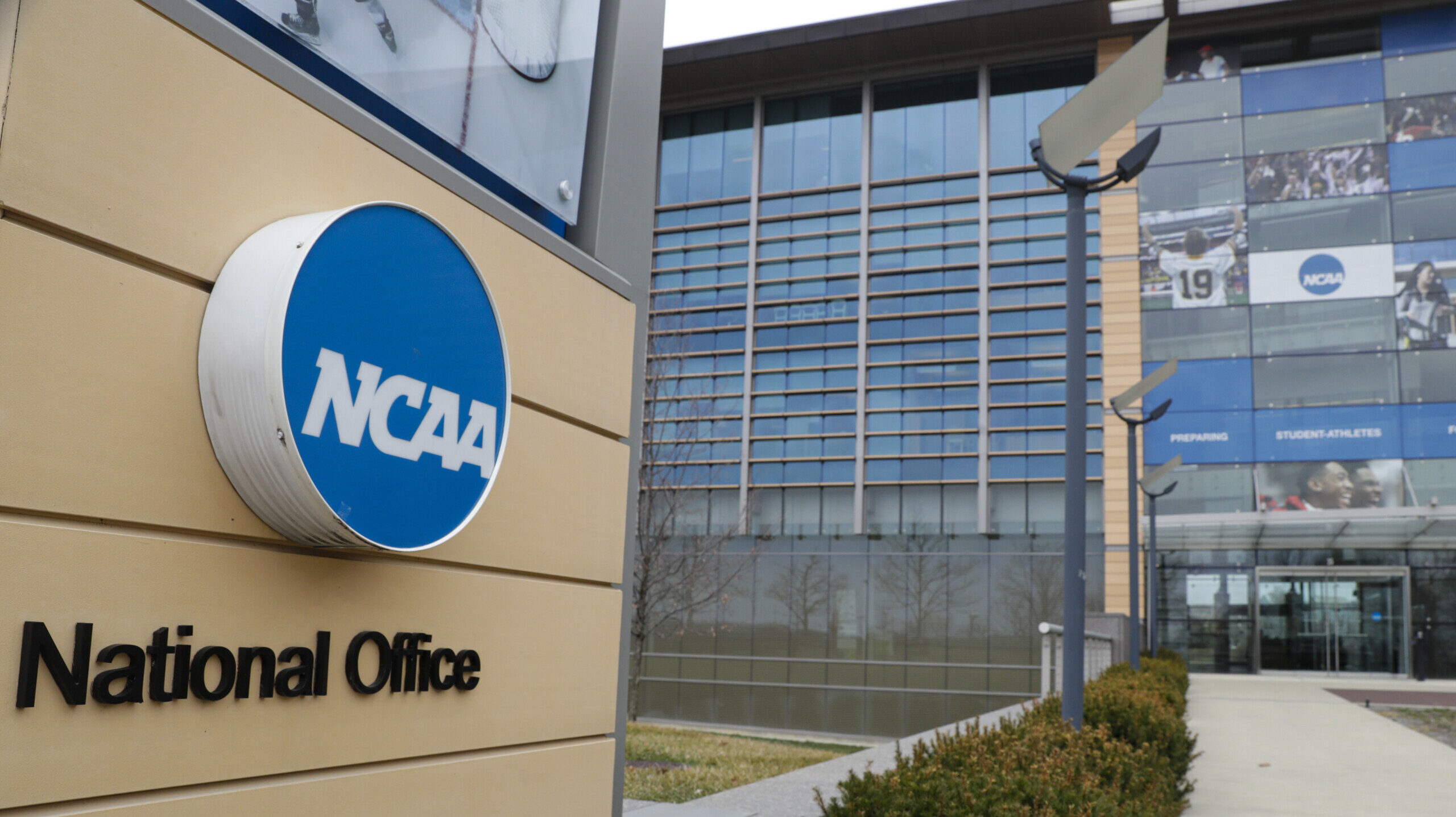 NCAA president proposes paying student athletes directly