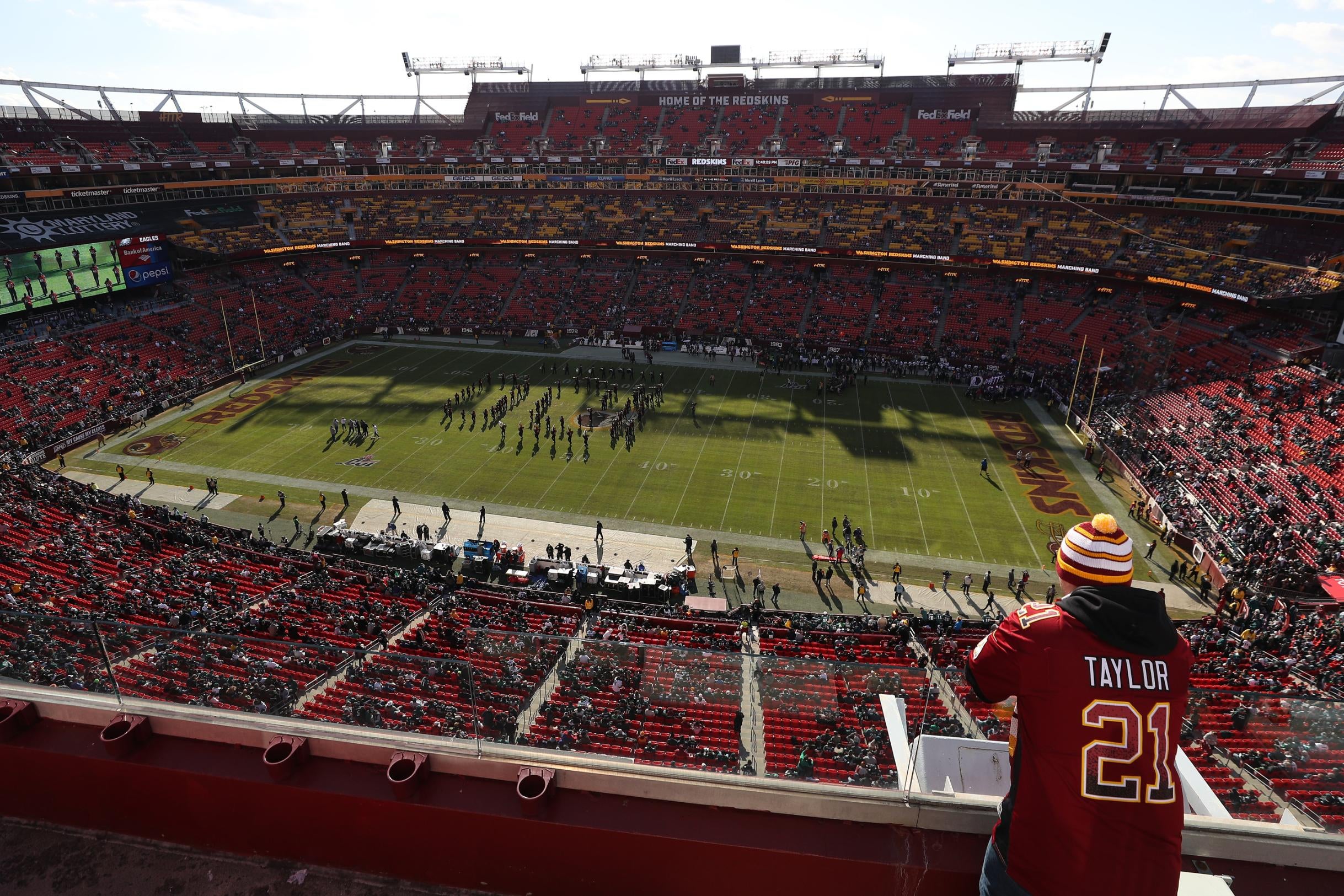 Maryland school prohibits students from wearing Redskins apparel