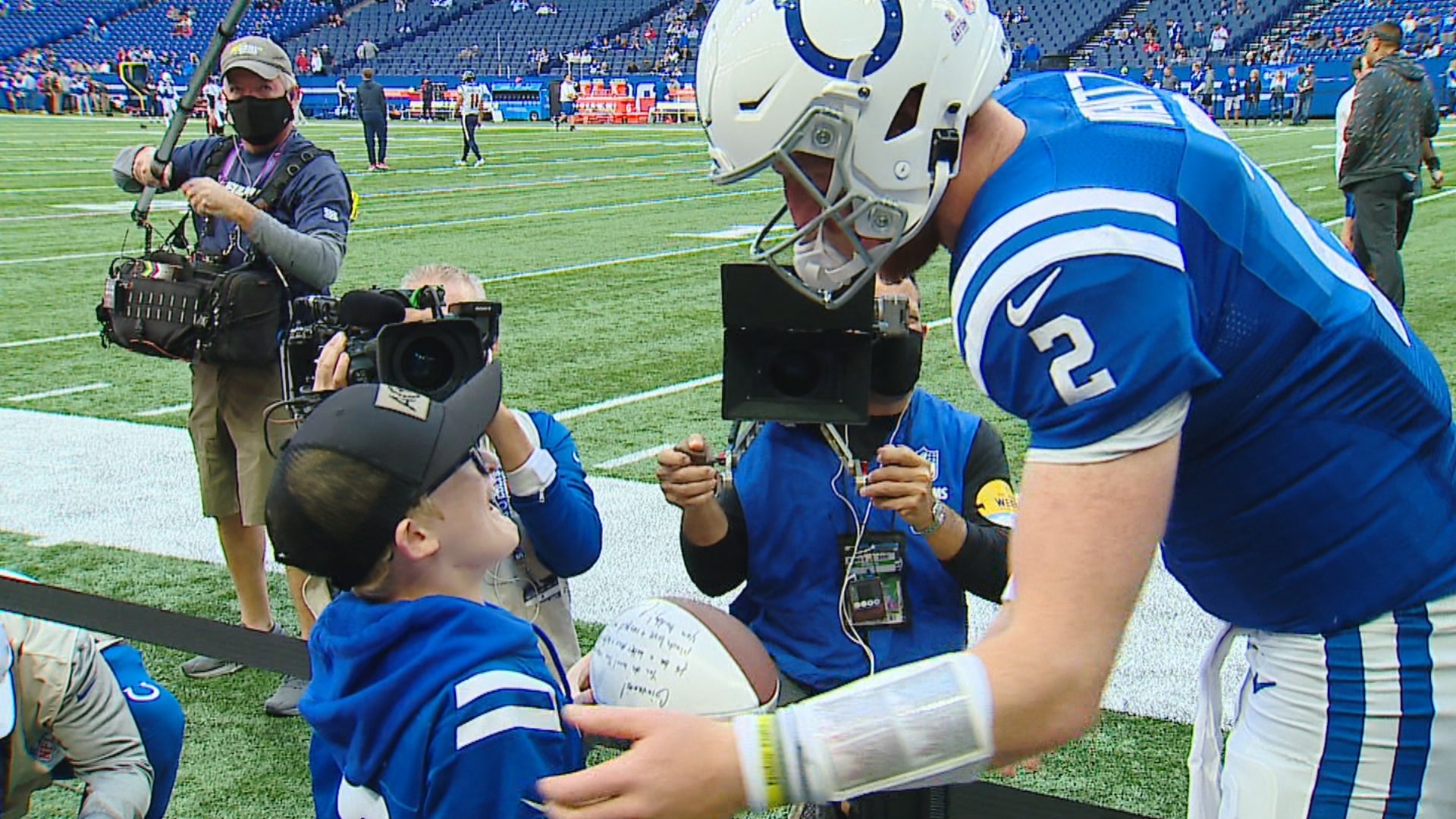 Eagles Superfan Reunites With Colts QB Wentz In Indianapolis ...