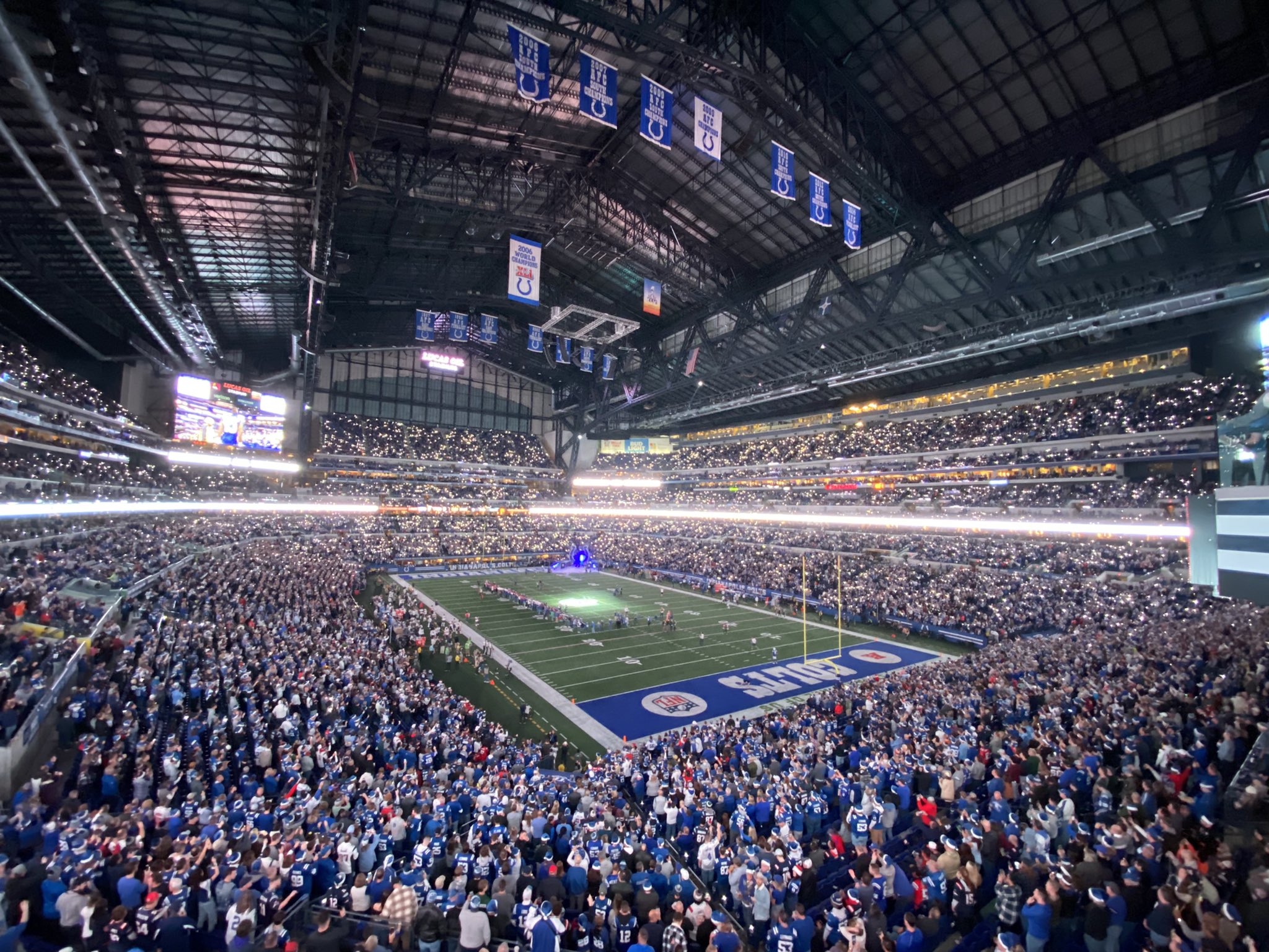 Colts moving on from stadium announcer Mike Jansen