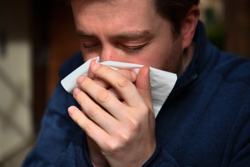 Allergist offers tips on battling spring allergies