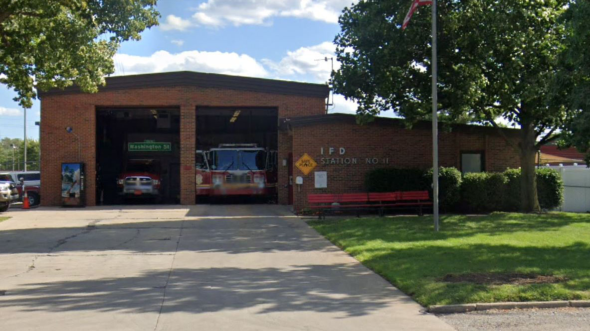 Indianapolis fireman hurt in fight with man chasing woman into fire station