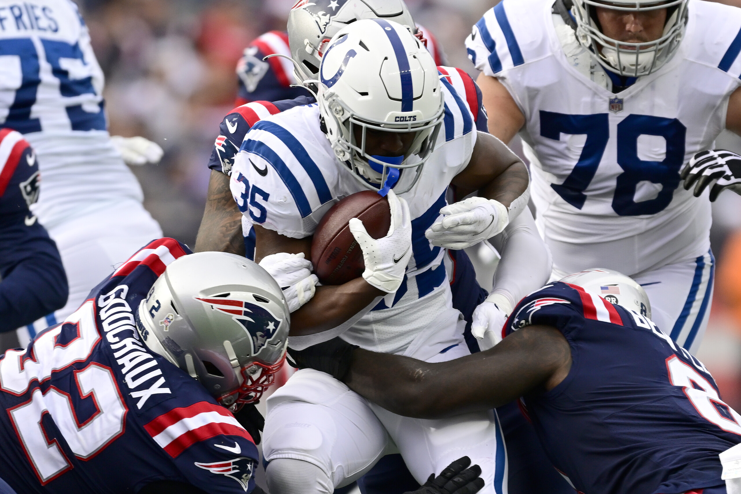 Pats get 9 sacks in dominant 26-3 victory over Colts - WISH-TV, Indianapolis News, Indiana Weather