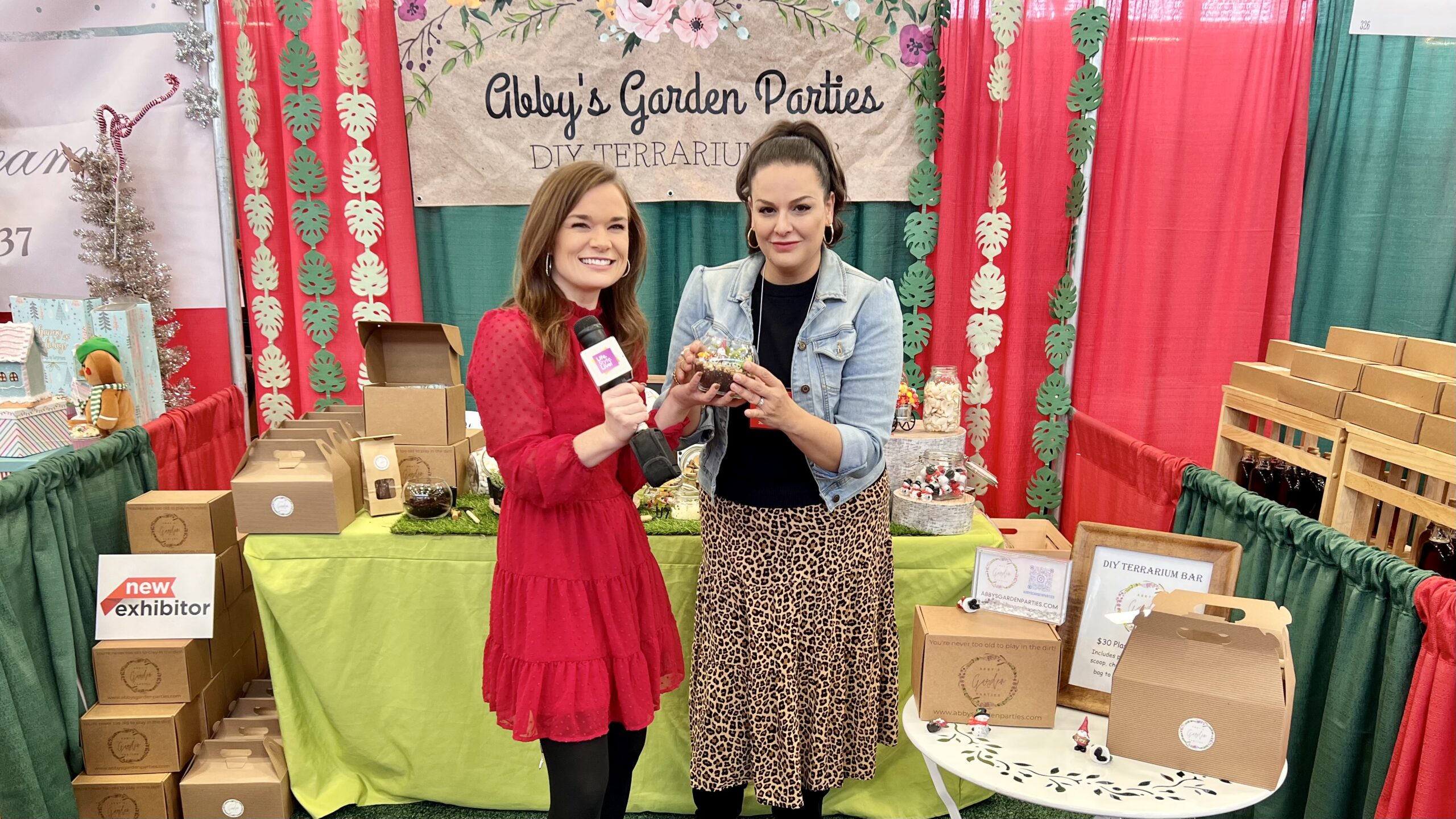Christmas Gift & Hobby Show officially opens Kayla Sullivan visits