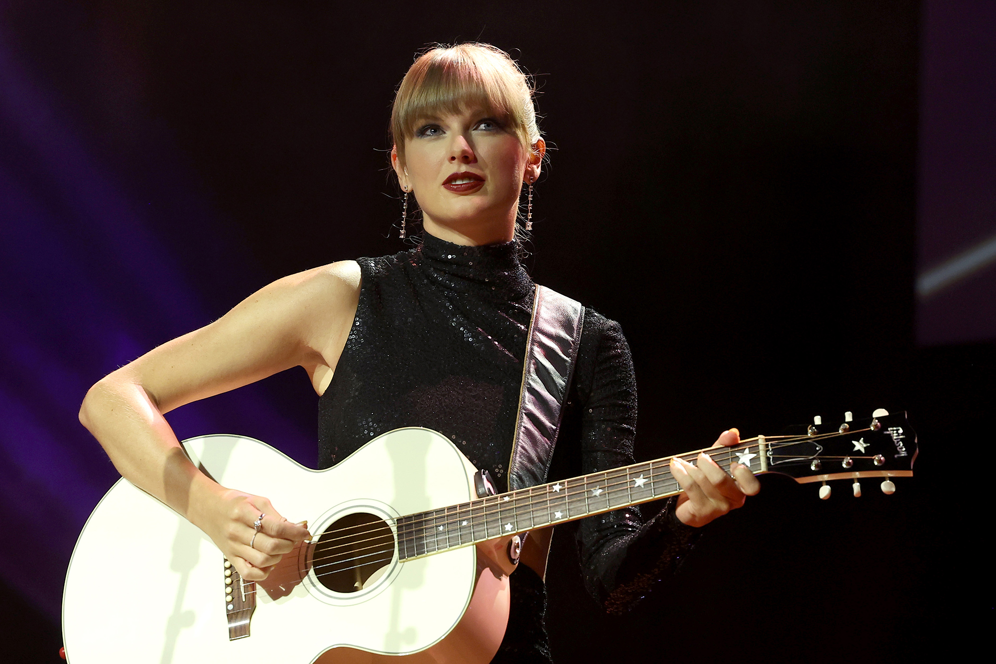 Taylor Swift Updates 🩵 on X: 📚 “Swiftie” is officially one of