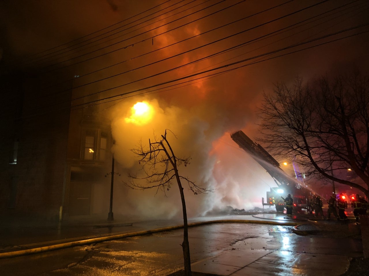 3 Firefighters Sustain Injuries After Commercial Building Fire With ...