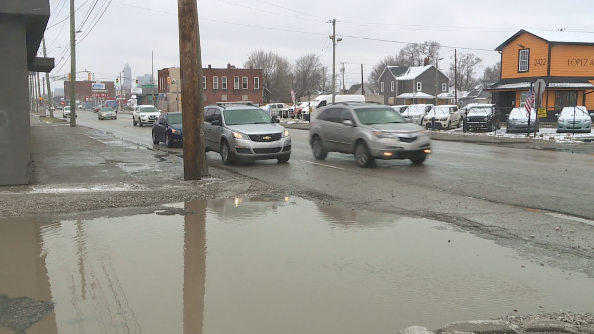 Enormous pothole returns months after Public Works repairs