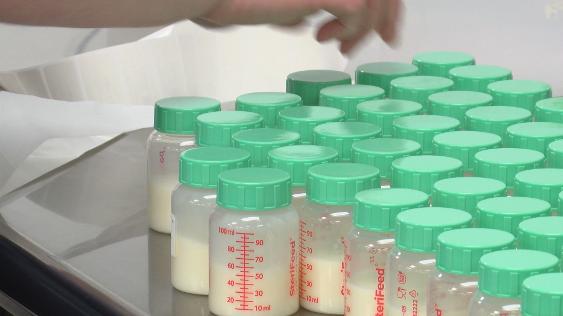 Indianapolis Moms: Helping babies in need with breast milk donations