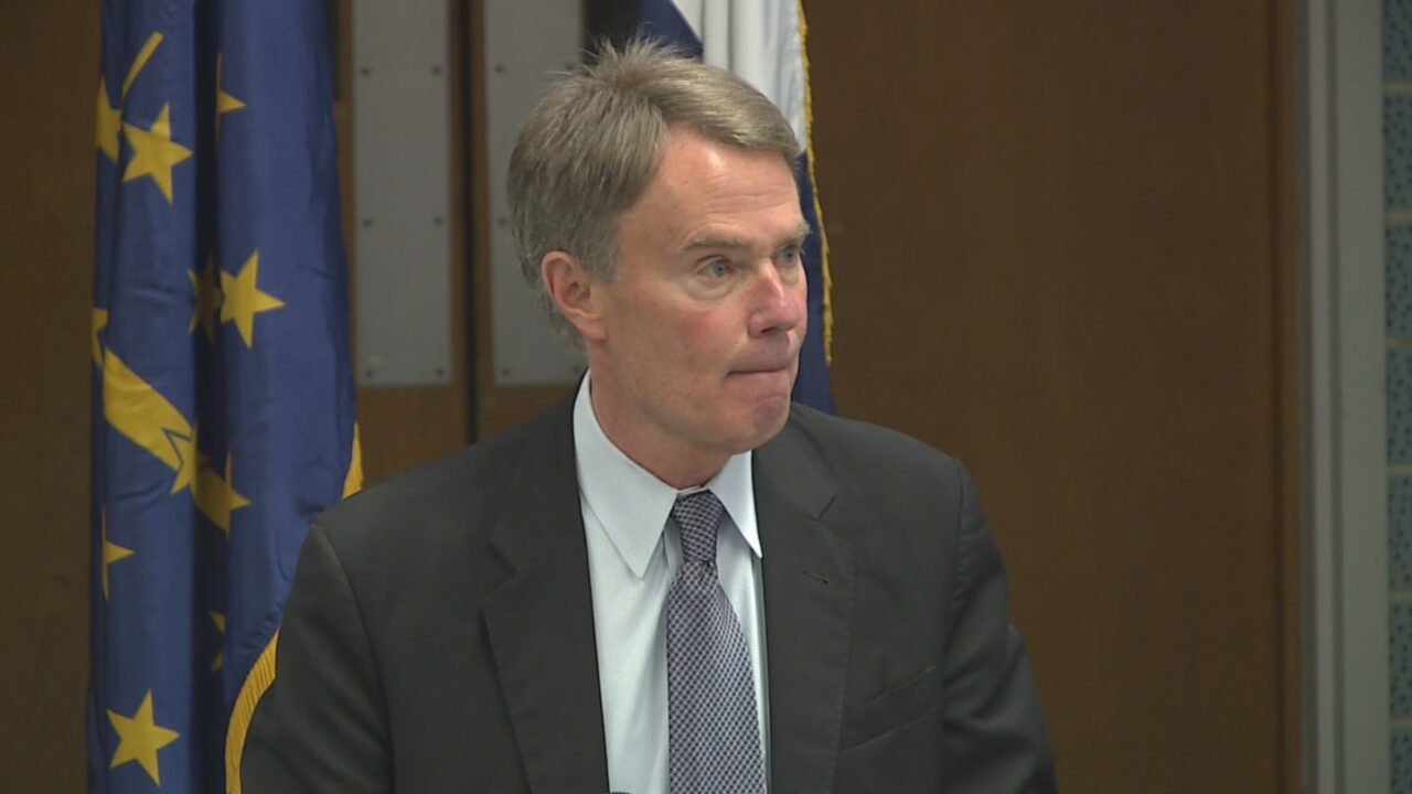 Hogsett seeks ban on military-style weapons, age limit for gun purchases