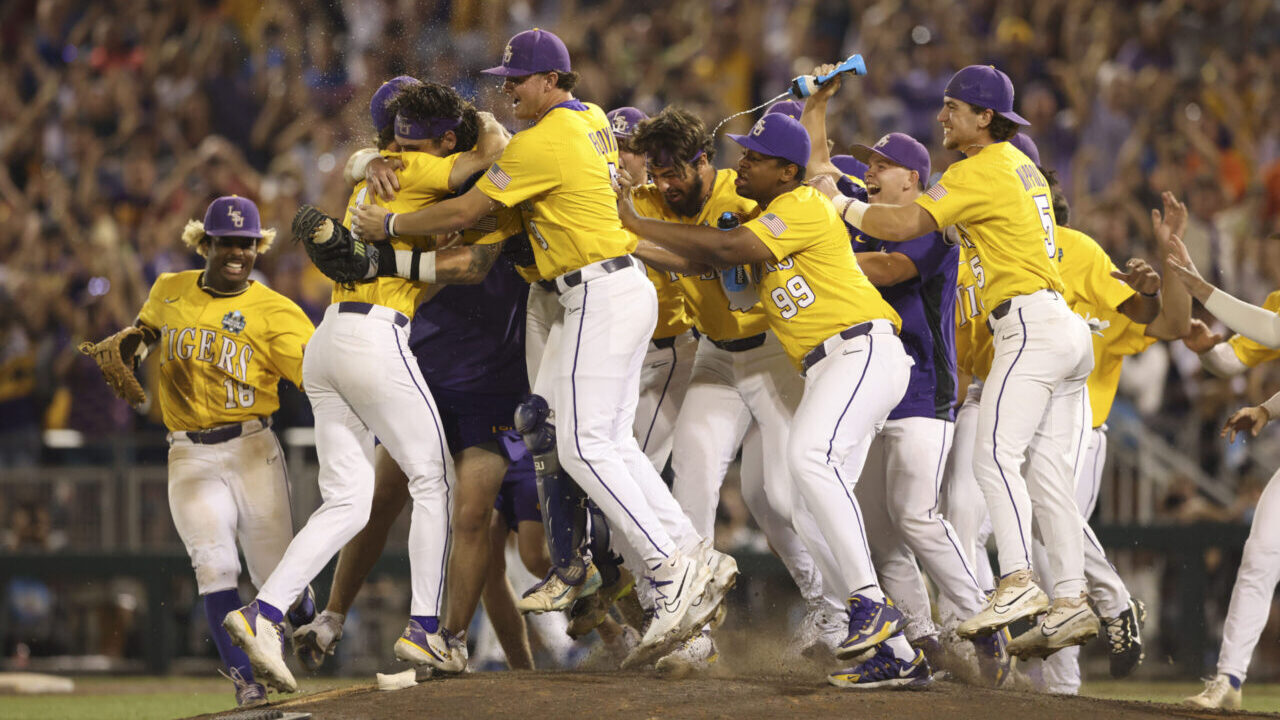 LSU wins 1st College World Series title since 2009 - Indianapolis News ...