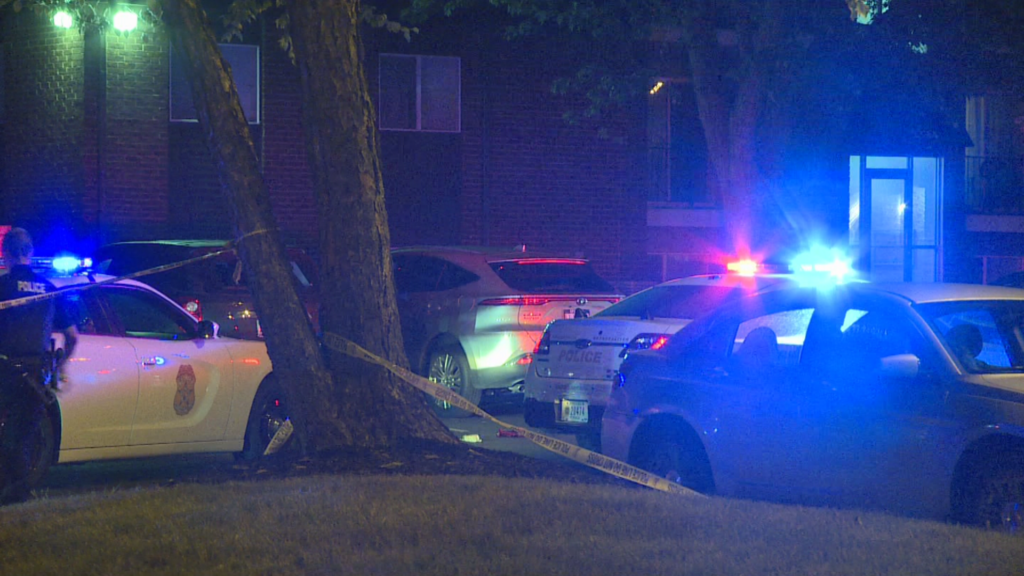4 injured in overnight shooting on city’s west side