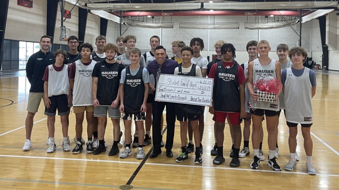 Indiana boys basketball team raises ,000 for student lunches