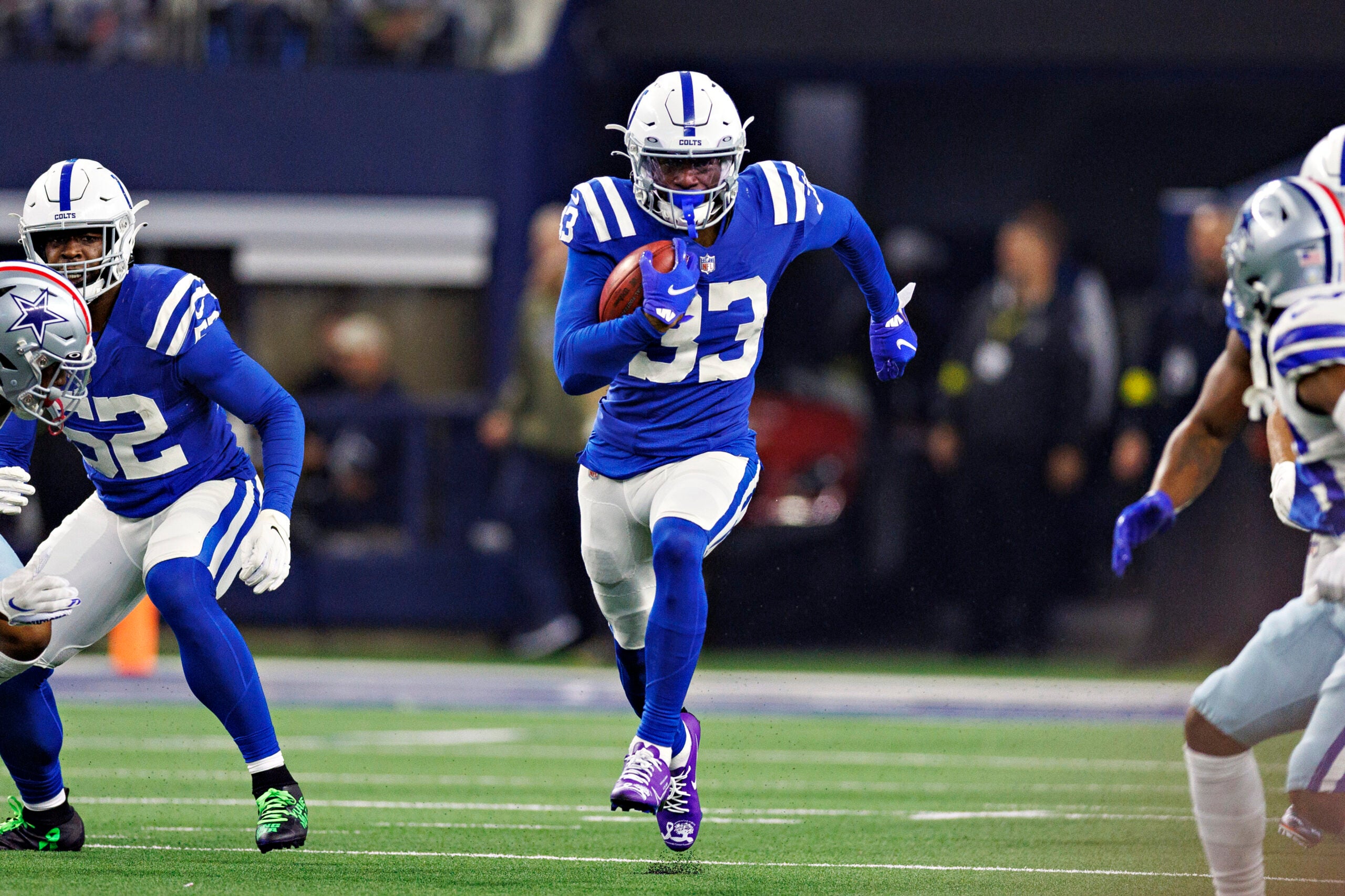 Indianapolis Colts' Dallis Flowers out for season with torn Achilles