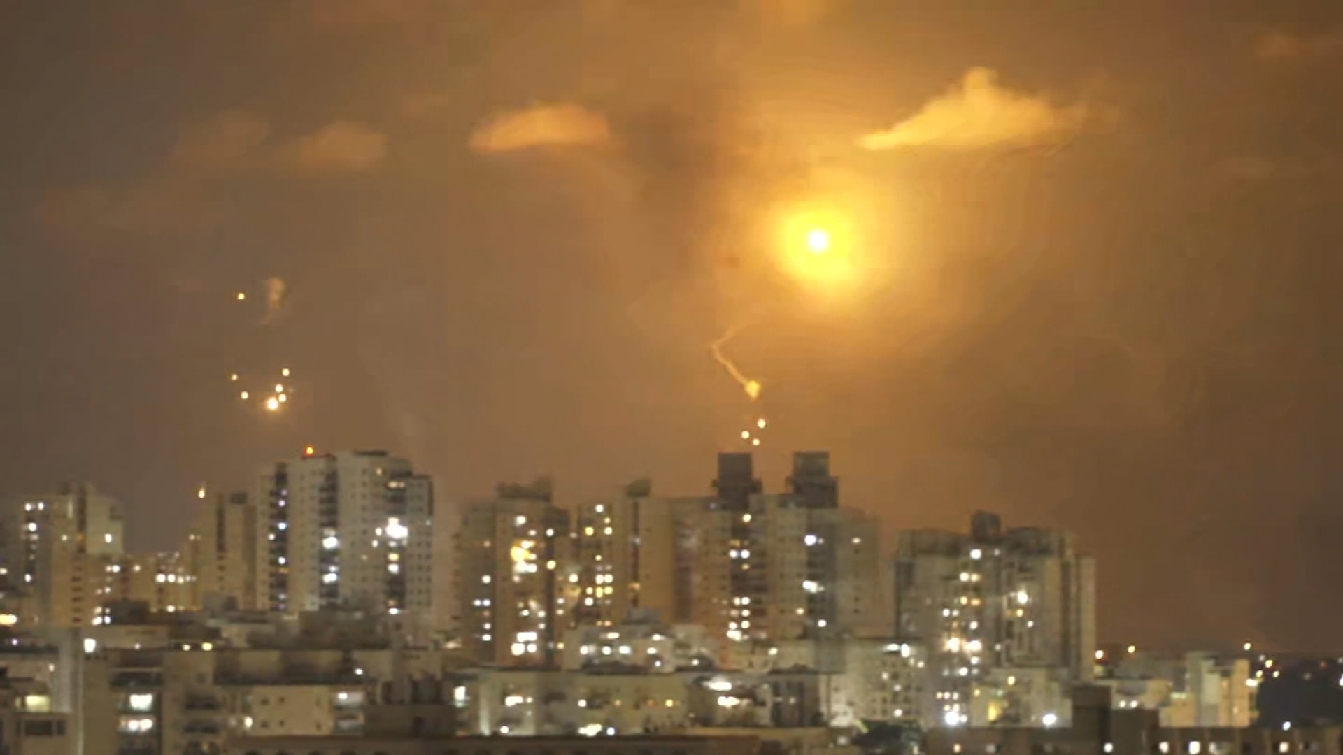 Indianapolis native in Israel recounts horror from Tel Aviv bombings