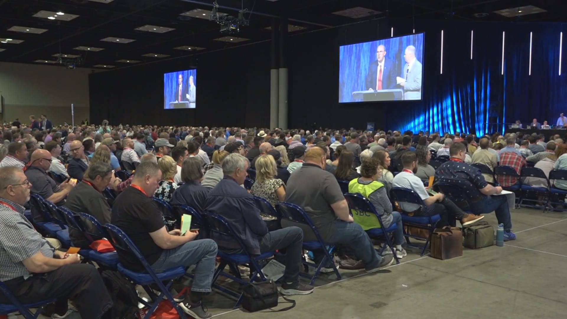 Southern Baptists reject proposed ban on women pastors