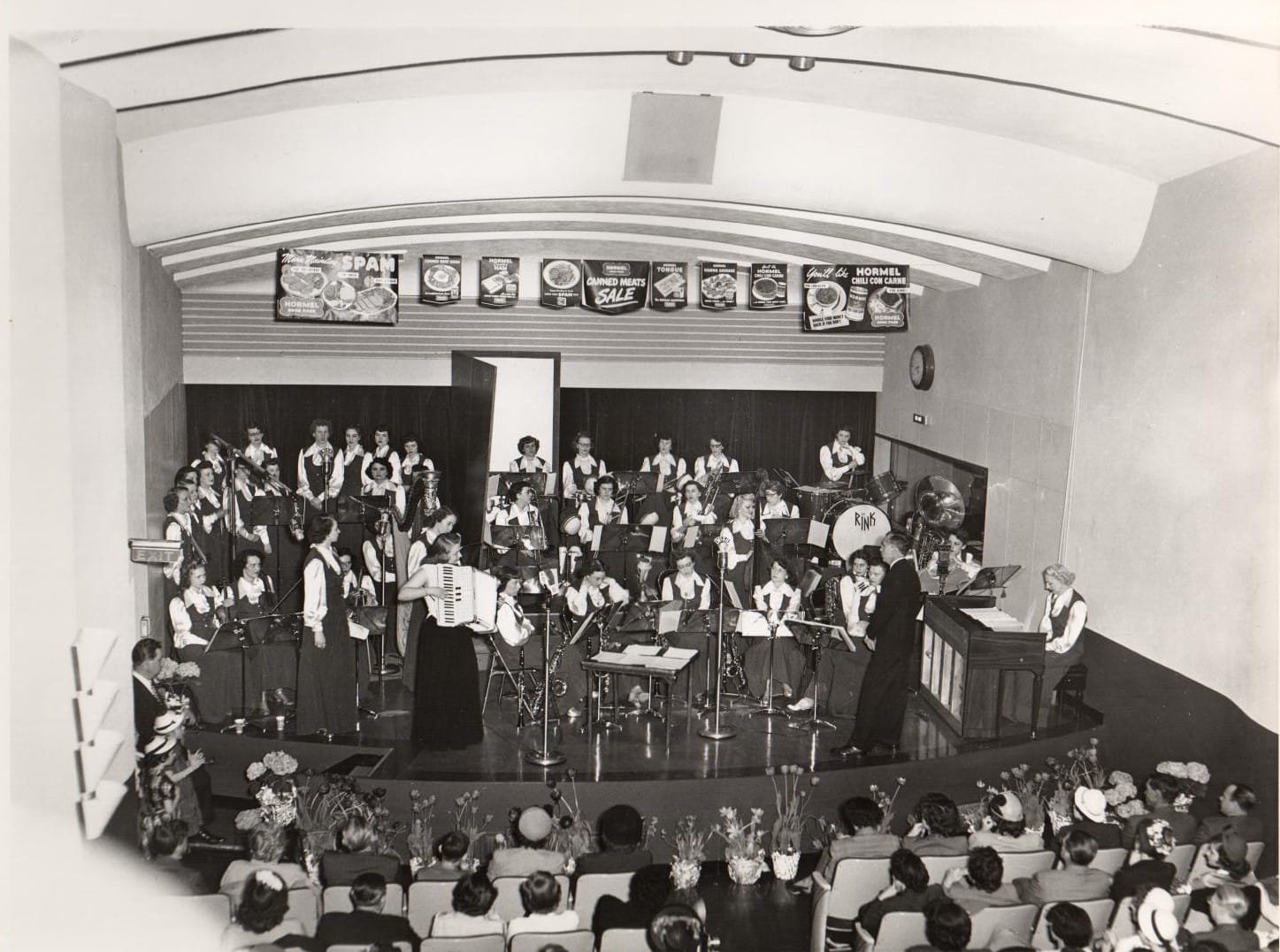 Weekly live music performances were held in the WISH radio studios at 1440 N. Meridian.