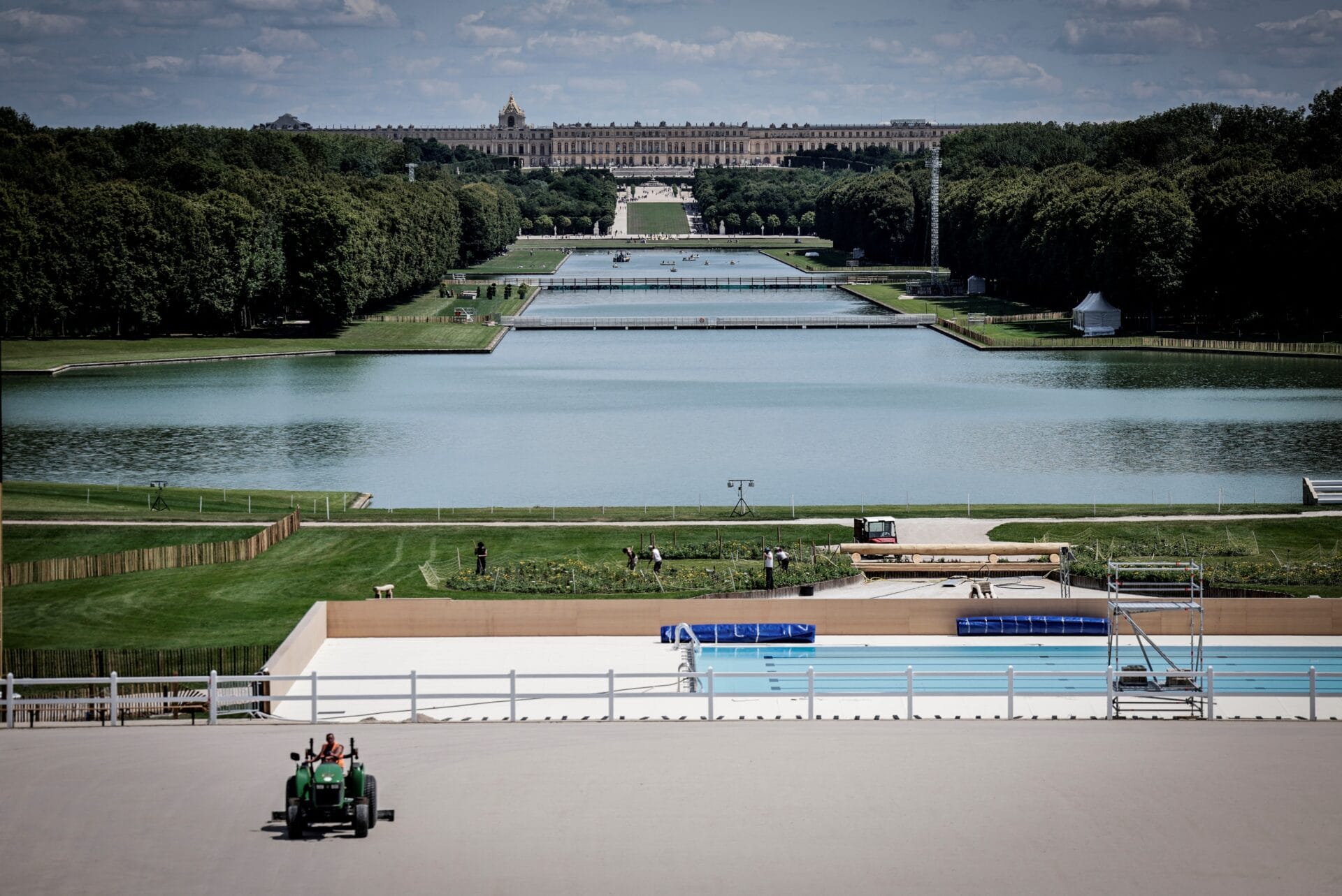 This photograph shows the Equestrian and modern Pentathlon facilities at the Chateau de Versailles Olympic venue, in Versailles, on July 17, 2024, ahead of the Paris 2024 Olympic Games. (Photo by STEPHANE DE SAKUTIN / AFP) (Photo by STEPHANE DE SAKUTIN/AFP via Getty Images)