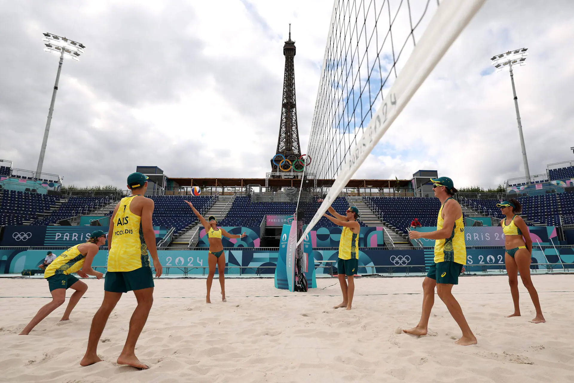 Members of Team Australia Izac Carracher, Mark Nicolaidis, Mariafe Artacho del Solar, Taliqua Clancy, Thomas Hodges and Zachery Schubert practice at Eiffel Tower Stadium ahead of the Paris 2024 Olympic Games on July 22, 2024 in Paris, France. (Photo by Ezra Shaw/Getty Images)