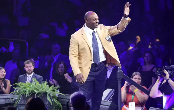 PHOTOS | Dwight Freeney’s gold jacket ceremony