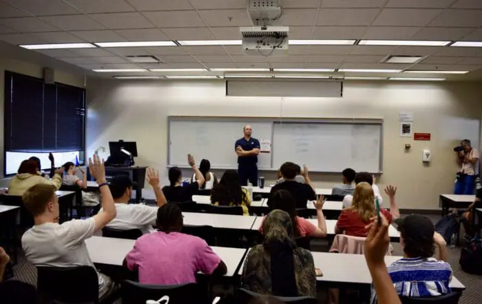 PHOTOS | Mayor Scott Fadness’ first day of new class at IU Indianapolis