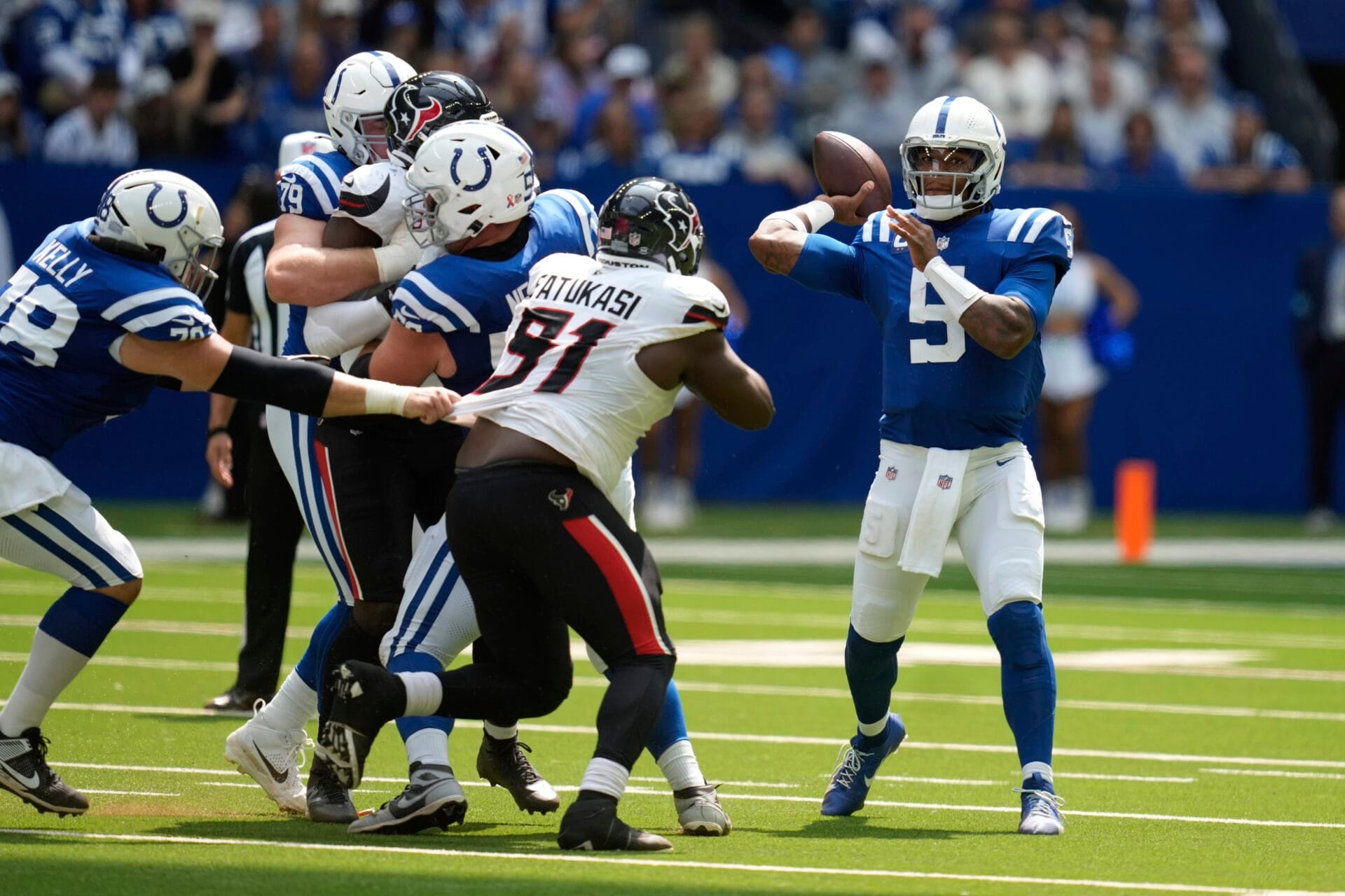 Halftime report: Colts trailing Texans 12-7