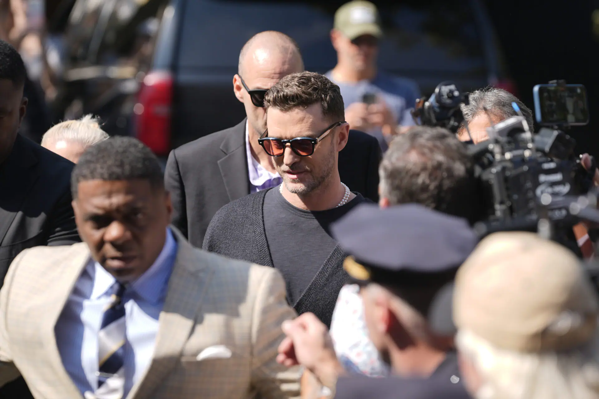 Justin Timberlake, center, walks into court for a hearing, Friday, Sept. 13, 2024, in Sag Harbor, N.Y. (AP Photo/Pamela Smith)