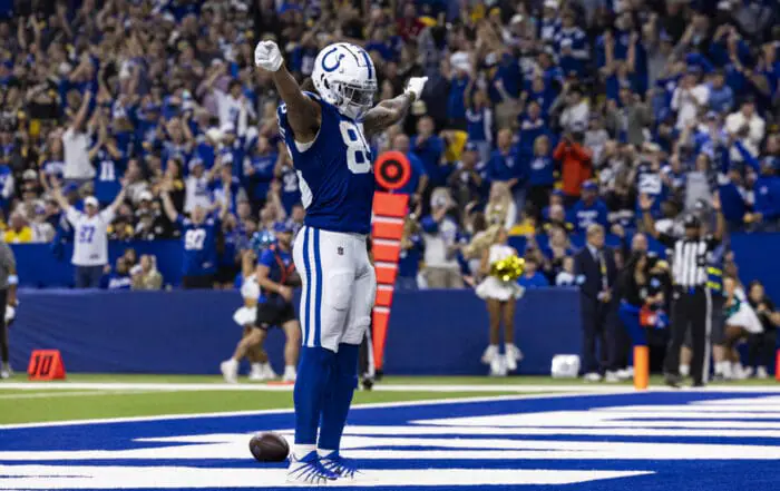 Colts hold off Steelers for 2nd win of season