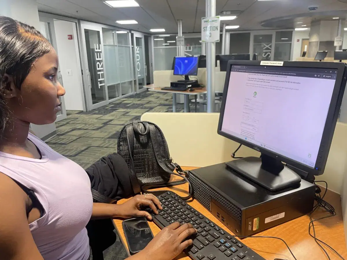 Keitchflore Etienne, 19, fills out her Free Application for Federal Student Aid form at Ivy Tech Community College Oct. 8, 2024. (Provided Photo/Claire Rafford/Mirror Indy)