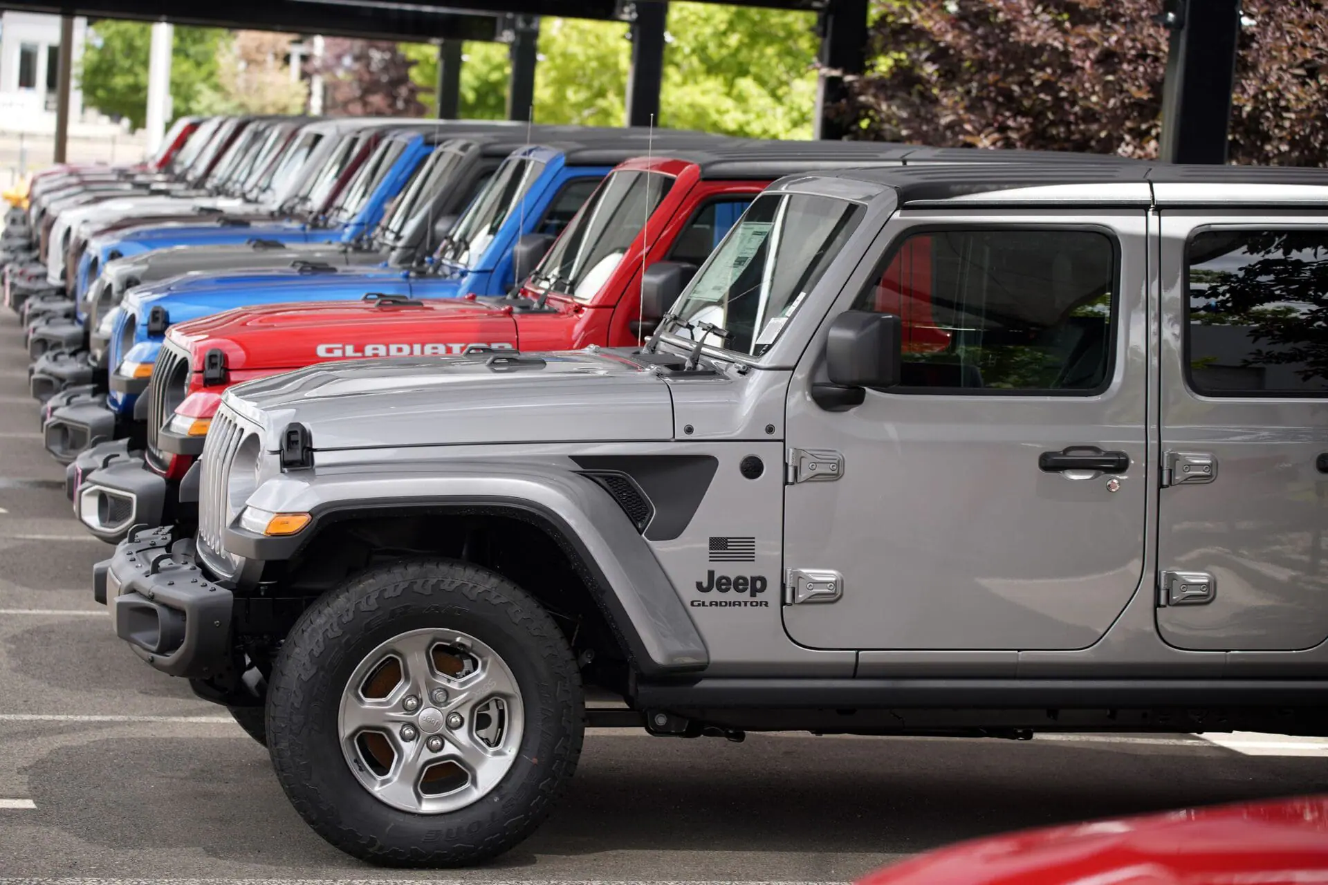 Weak sales of the Jeep Gladiator have led Stellantis to cut one of two shifts at the Toledo factory that makes the pickup. (Photo by David Zalubowski/AP/File via CNN Newsource)