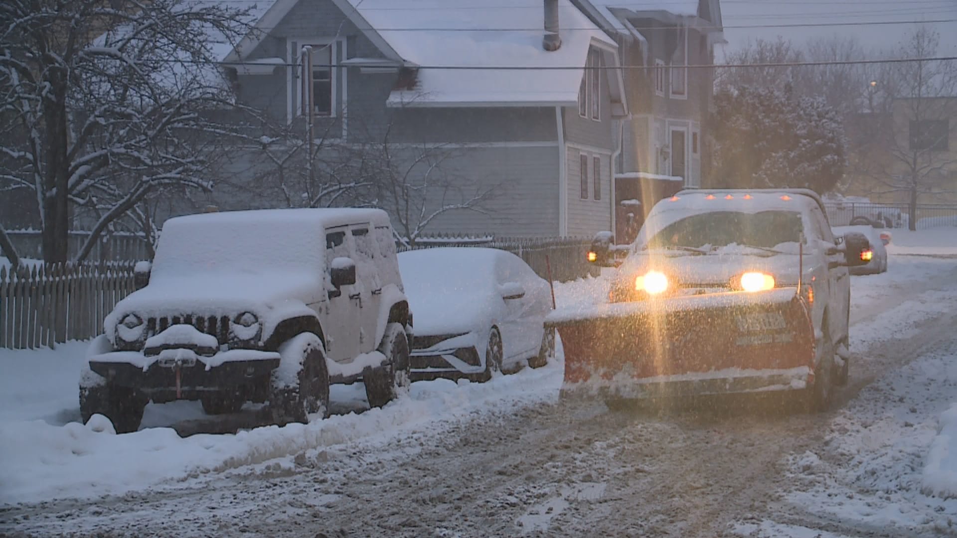 Snow lovers brave storm to enjoy winter in Indianapolis